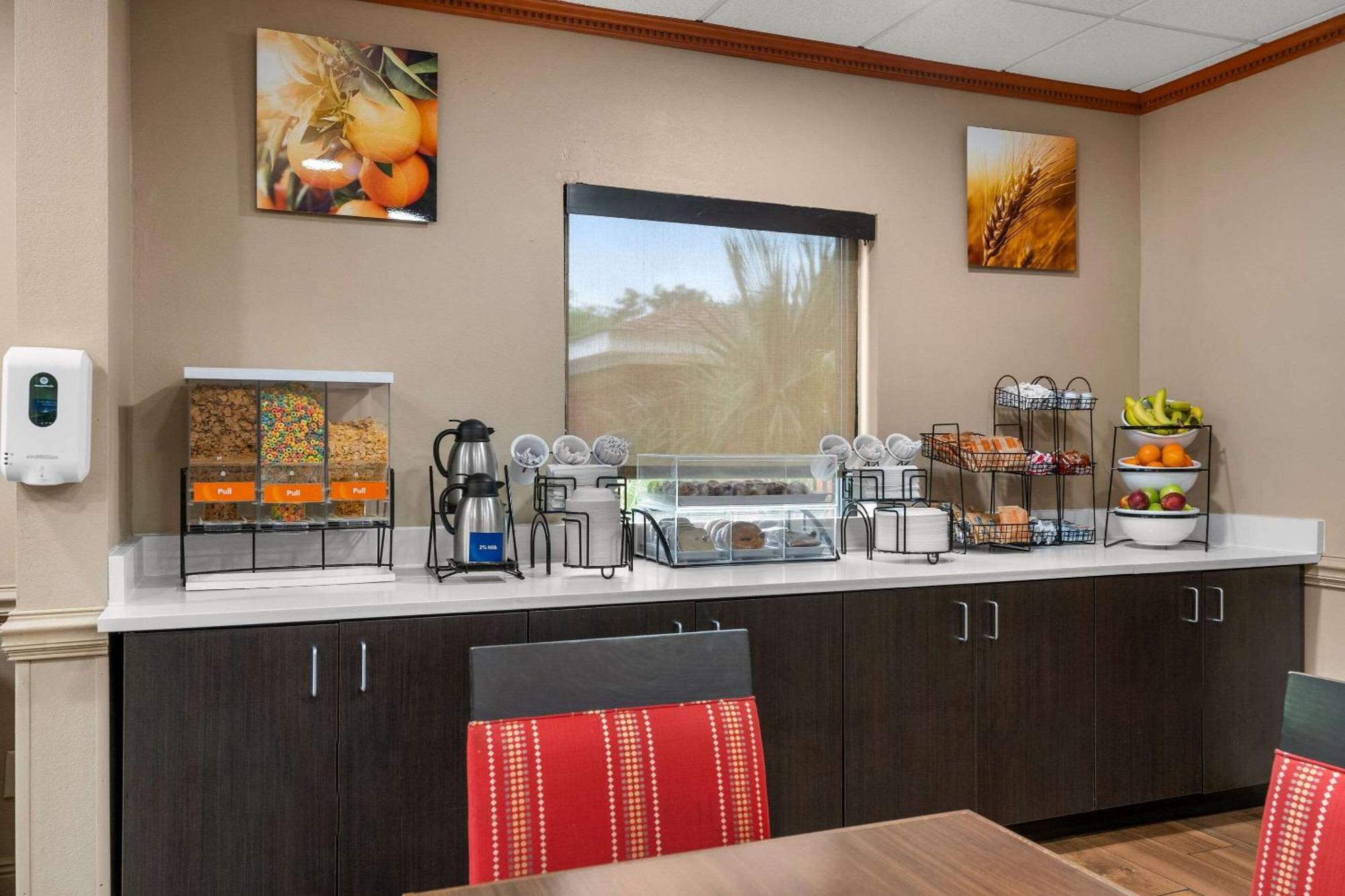 Comfort Inn & Suites Chipley I-10 Eksteriør bilde